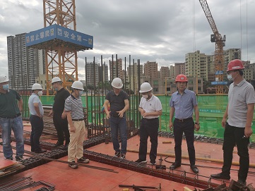 严抓施工安全，紧抓工程进度，狠抓工程质量